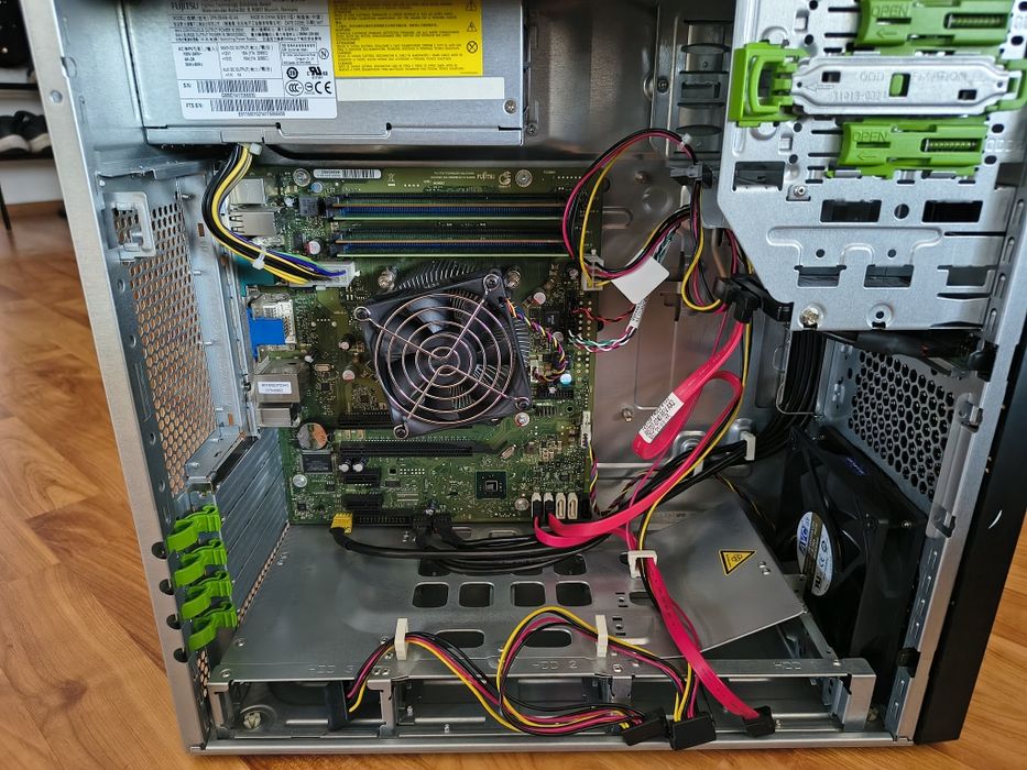 Vând PC intel i5 4570 3.2ghz ,16gb RAM DDR3, ssd 256 gb