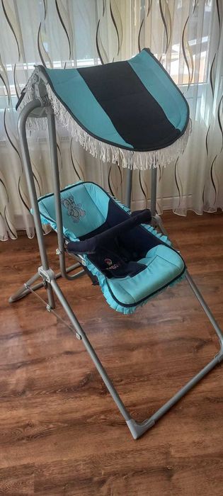 Бебешка люлка и столче за хранене