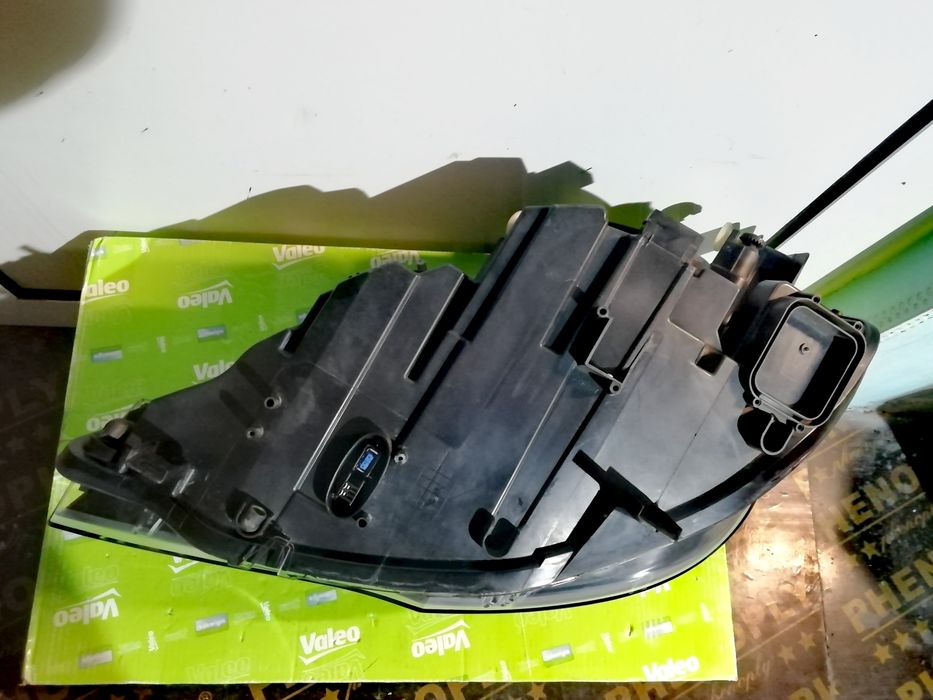 Фар Фарове за БМВ Х6 Е71 Е72 Х5 М Е70 / BMW X6 E71 E72 X5 M E70 Bi-Xen