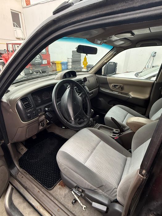 Mitsubishi pajero sport 1999