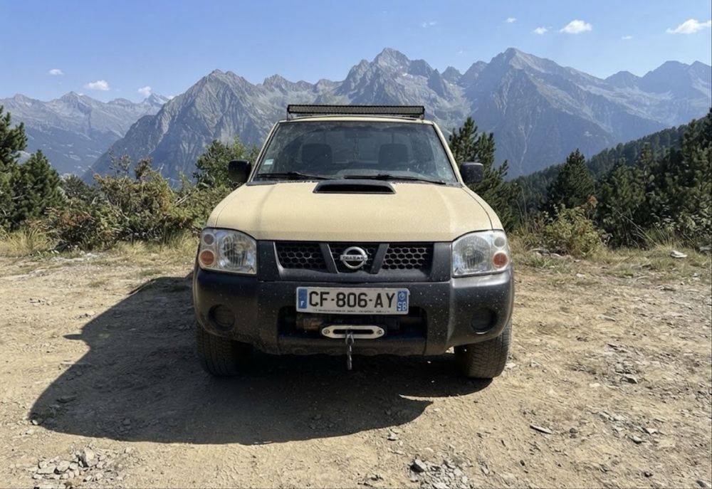 NISSAN NP300 Pickup 2013 — imagine 1