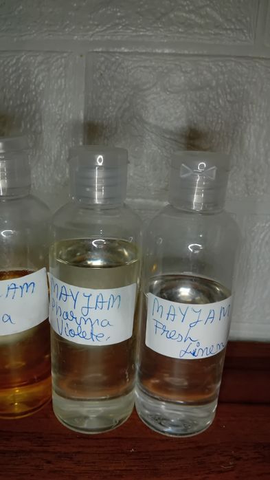Vand uleiuri parfumate phatoil si mayjjam pt lumanari sau sapun