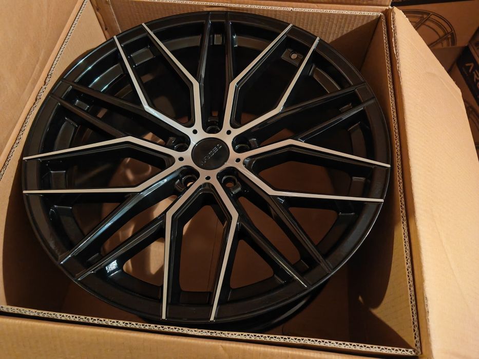 Vand jante de aliaj pe 20 marca Arceo model  Valencia