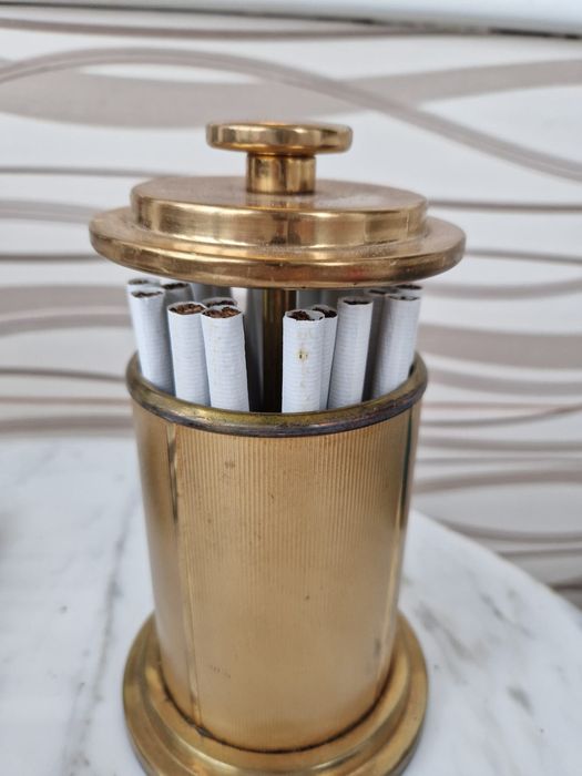 Suport metalic tigarete