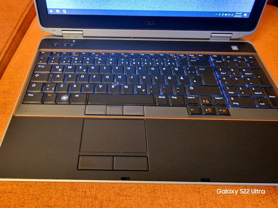 Laptop dell i5 tastatura iluminata
