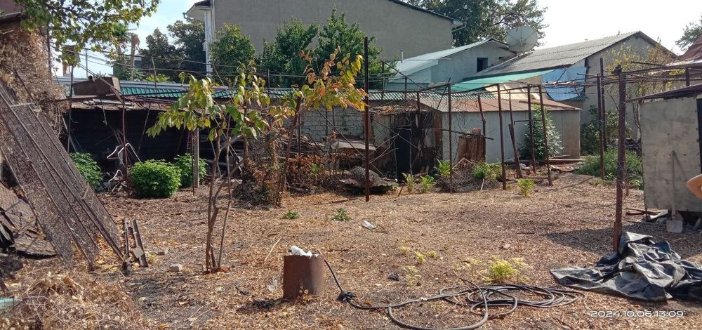 Продаётся дом расположенный на 6 соток земли