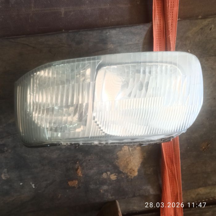 Продам фары Ford maverick