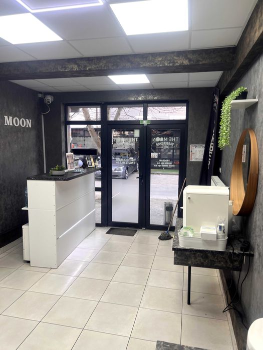 Vand/predau barber shop Popesti Leordeni, pe str Oituz