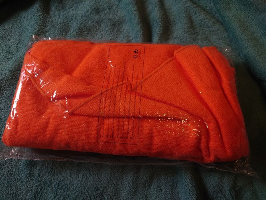 Оранжева плажна хавлия