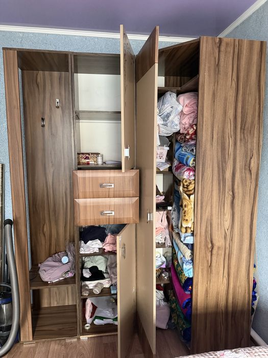 Продаю шкаф в отличном состоянии
