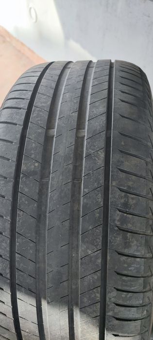 Anvelope Bridgestone 245 45 18