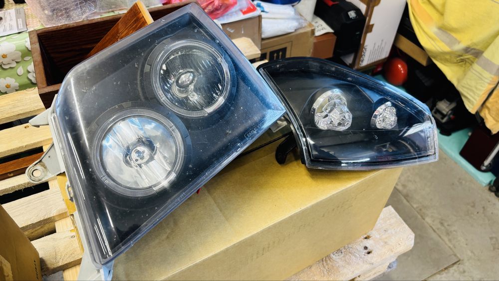 Фарове за Тойота Ландкрузер 90