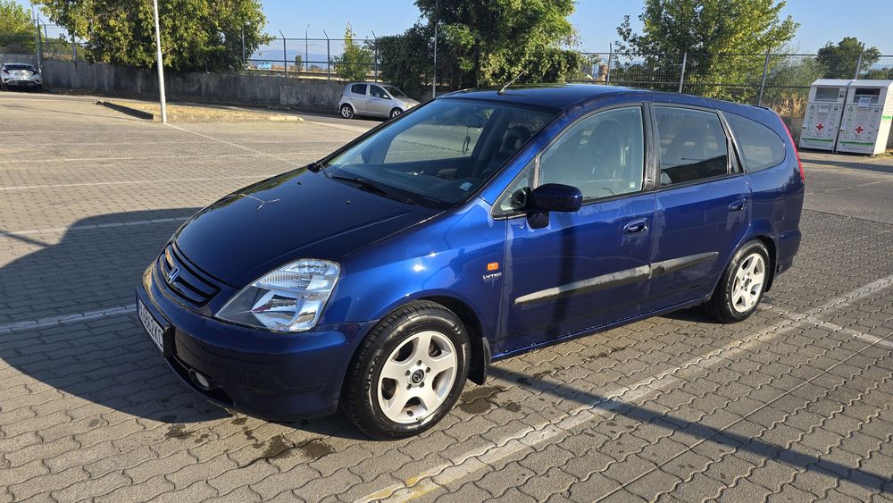 Honda Stream  продава