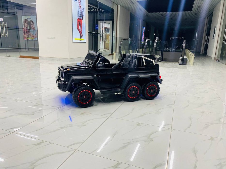 Детский электромобиль