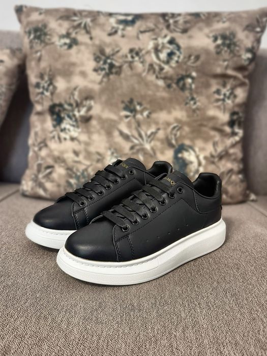 Adidasi Alexander Mcqueen Black&White Edition