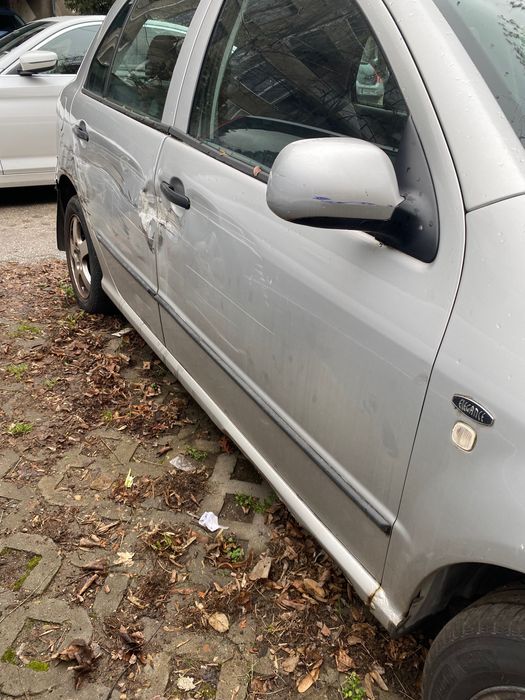 Шкода Фабия бензин 1.4 бензин