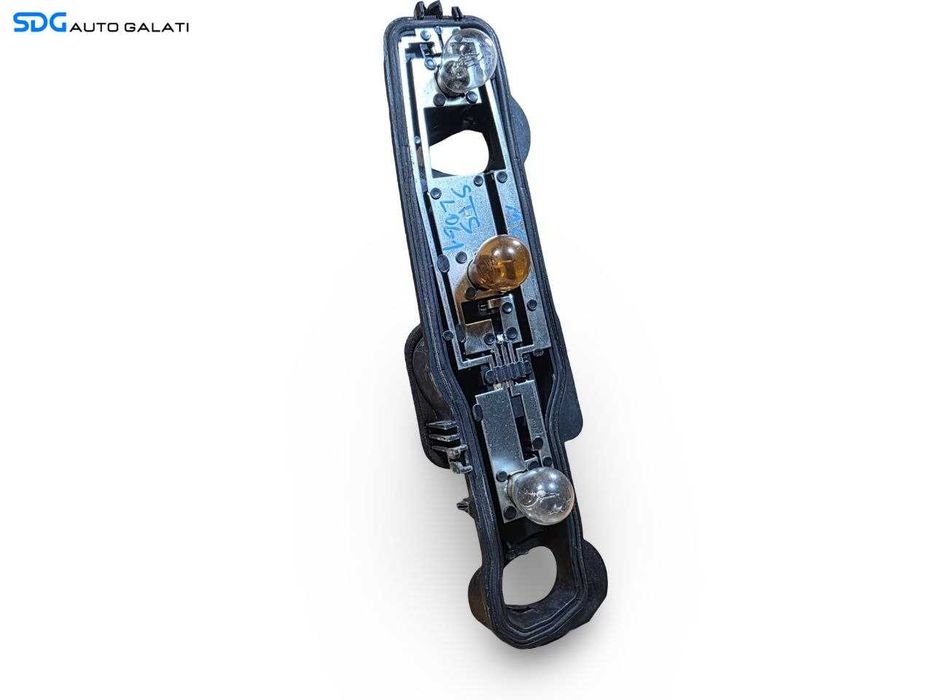 Soclu Suport Bec Becuri Stop Lampa Tripla Stanga Dacia Logan 1 MCV 2004 - 2012 [N6556]
