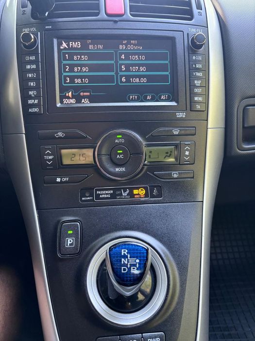 Toyota Auris 1.8 Hibrid