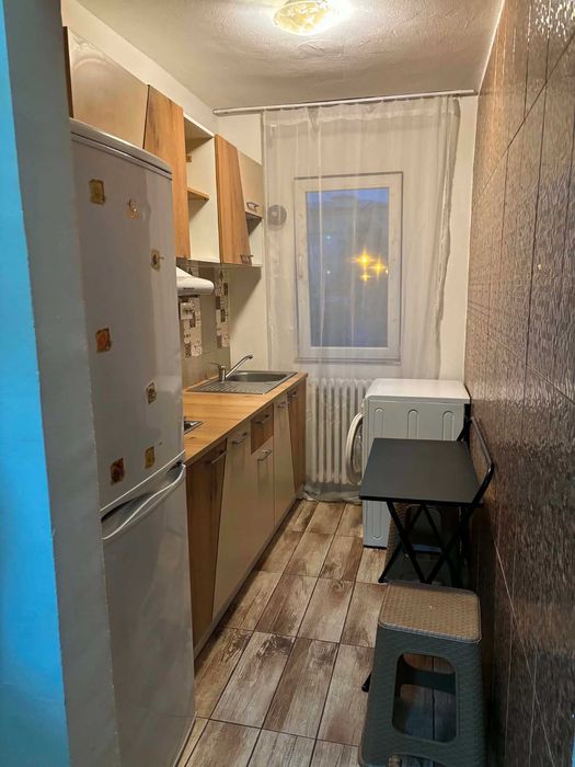 De închiriat garsoniera confort 1