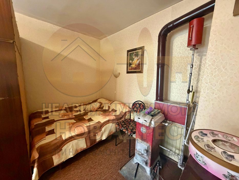 Тристаен Апартамент , Изцяло Южен , Среден Етаж гр. Търговище кв. Запад 3