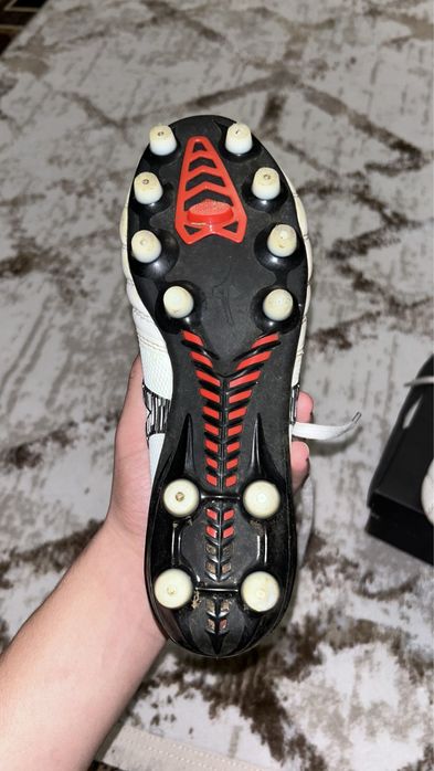 БутсыМизуноновый