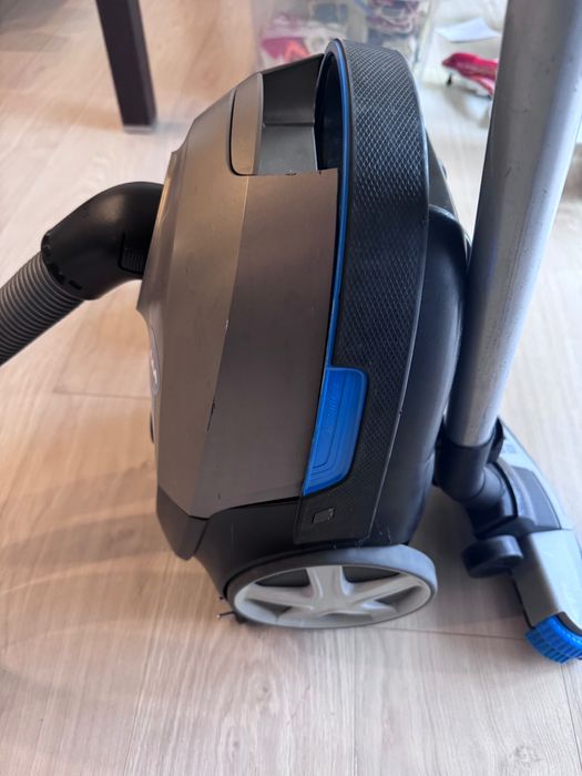 Philips Performer Active прахосмучачка