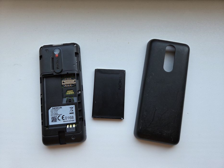 Nokia 108 - telefon simplu cu butoane