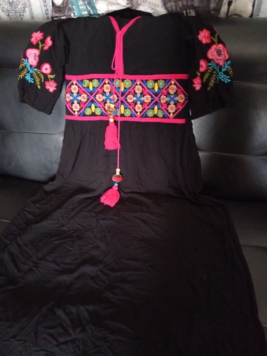 Элегантное платье