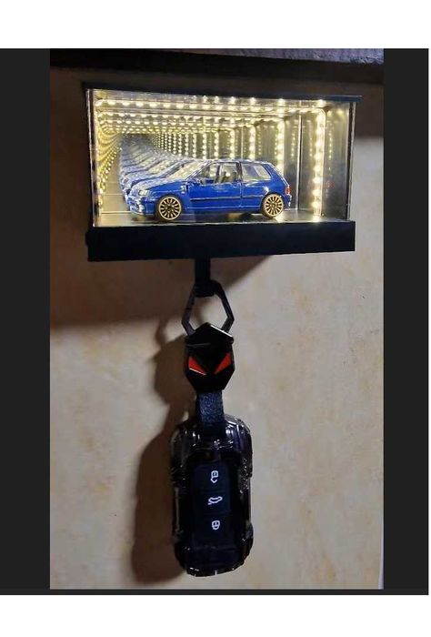 Display macheta auto cu suport chei Oglindă LED Infinity pt Hot Wheels