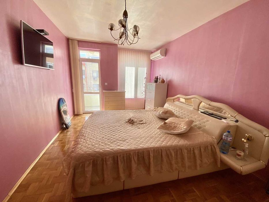 Продава се Тристаен апартамент в Пловдив, Каменица 2 - 103 кв.м за 961 €/кв.м - Снимка #4