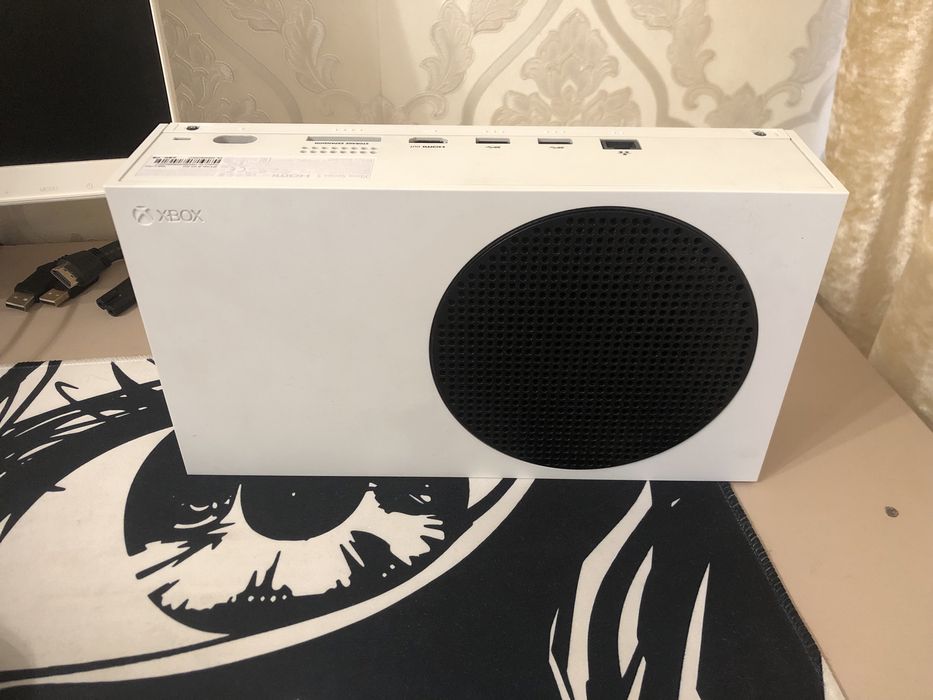 Xbox series s 1 джойстик