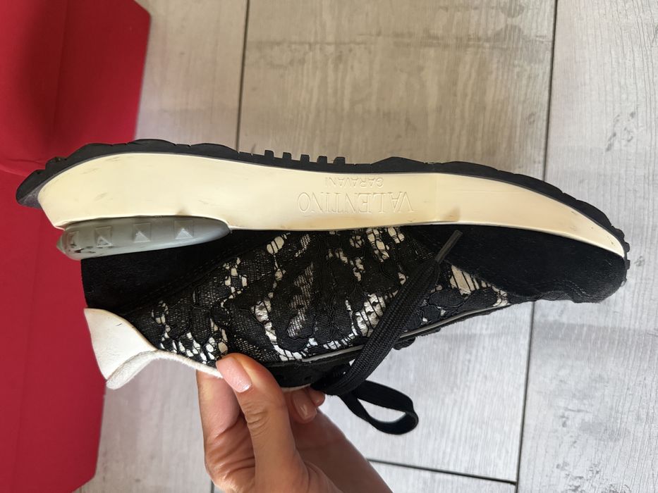 Маратонки Valentino