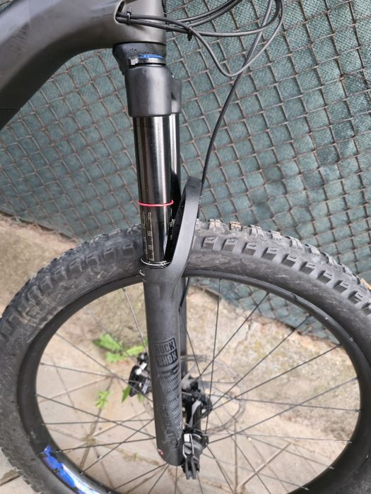 Електрически Карбонов Specialized Turbo levo 27.5+ пълно окачване