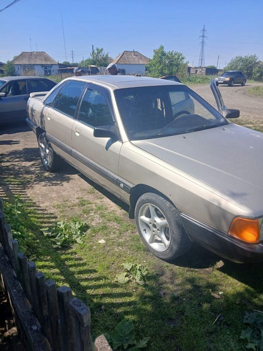 Ауди 100 в отличном состоянии