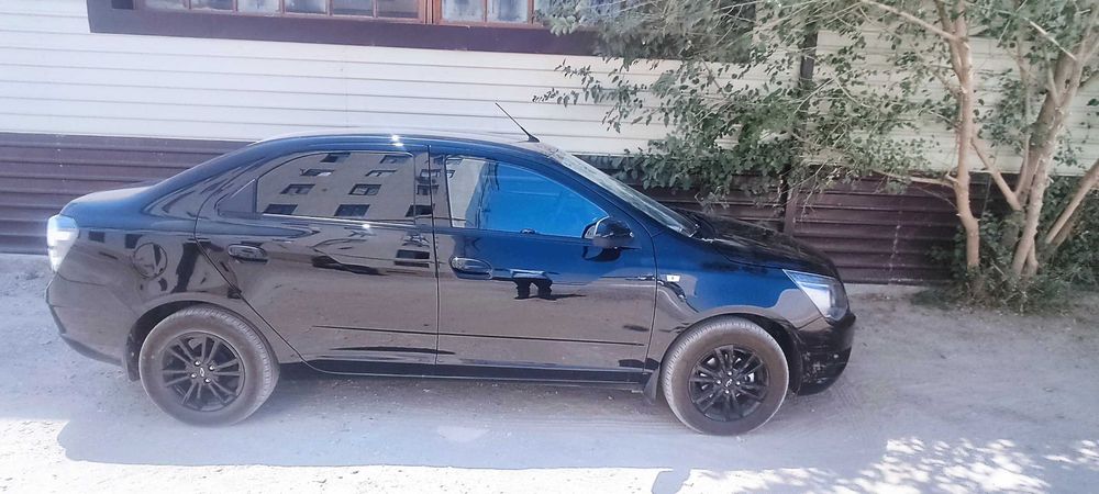 Cobalt midnight qora 2025 yil 2350 km yurgan