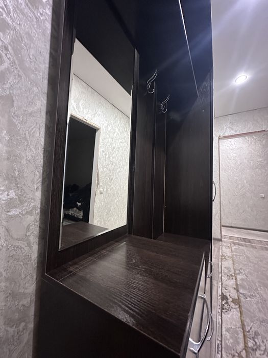 Продам прихожую в отс