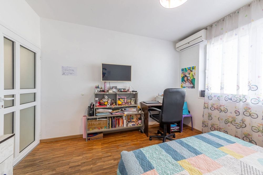 Дава се под наем Тристаен апартамент в Варна, м-т Евксиноград - 71 кв.м за 190000 € - Снимка #4