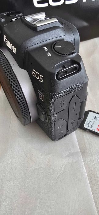 Canon EOS RP Mirrorless Digital Camera