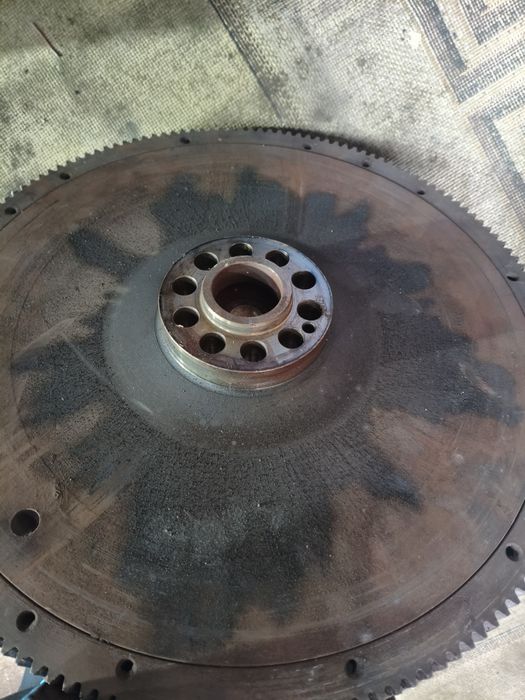 Маховик двигателя Ман