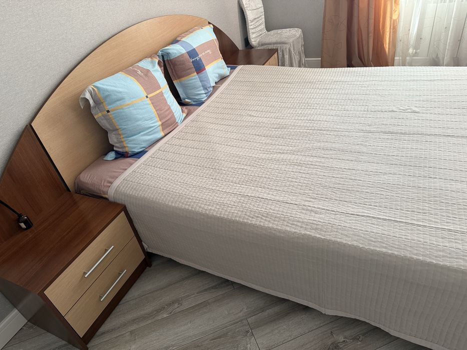 Кровать двухспальная -  160/200