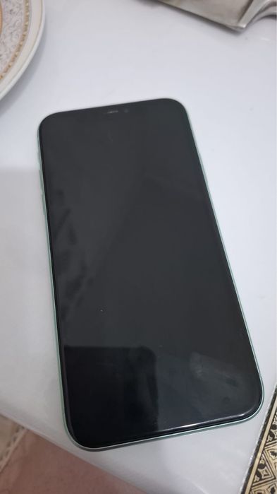 Айфон 11 , 64гб, идеально работает