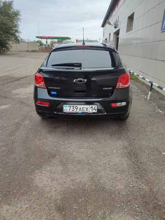 Продам машину шевроле крузкруз