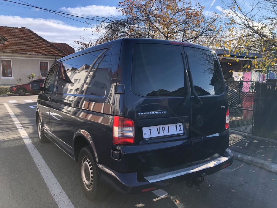 VW Transporter T5,2011, 140 cp