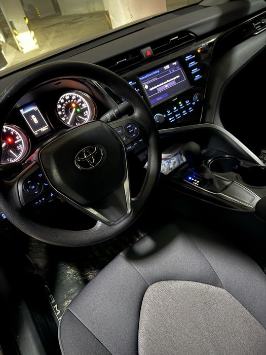 Продам toyota camry