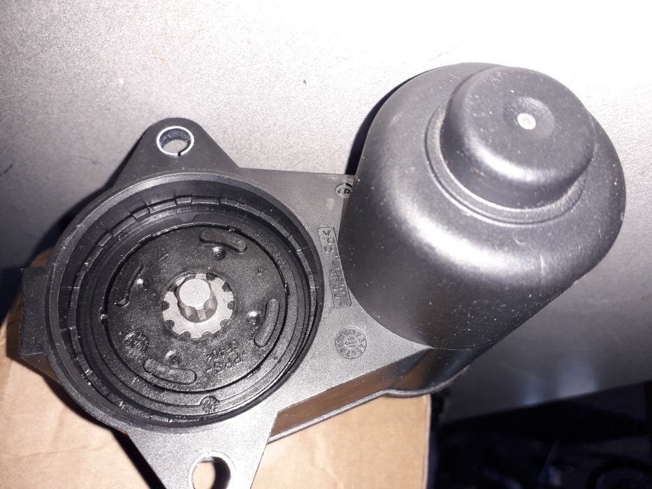 Motoras etrier frana spate VW Passat B6 (6 dinti) model pana in 2009