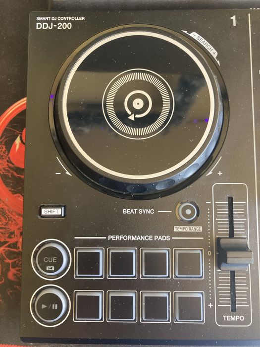 Pioneer DDJ-200 DJ контролер – като нов, с кутия