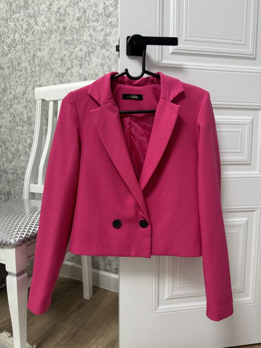 Пиджак 5000 тг