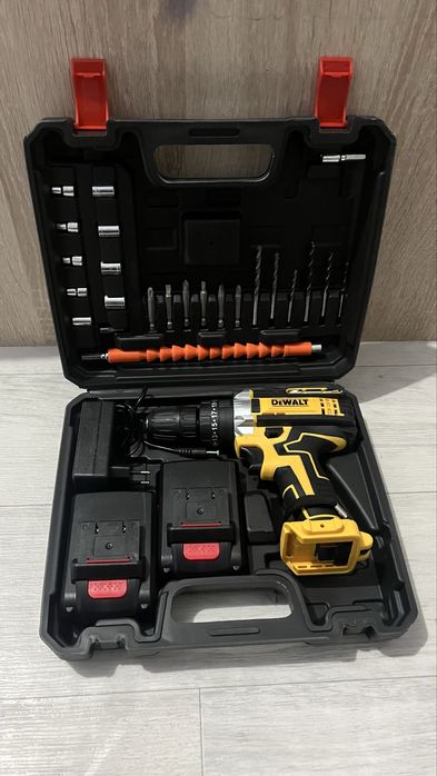 DeWALT шуруповерт 14 000