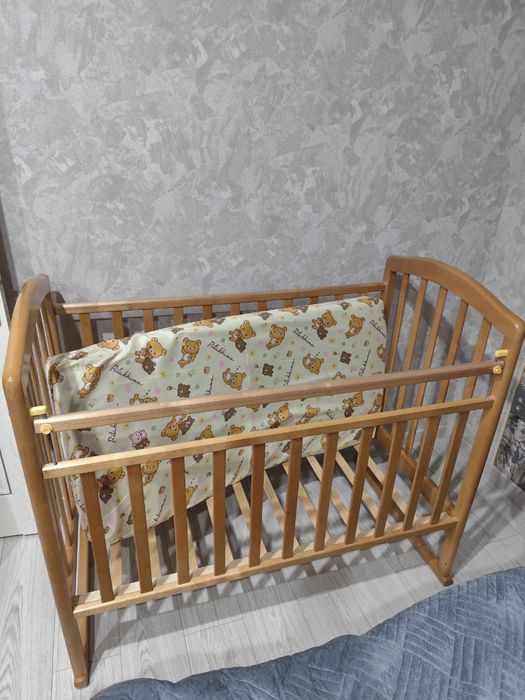 Детская кроватка