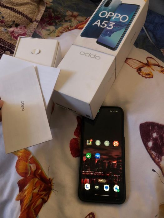 Оппо А53 в хорошем состоянии